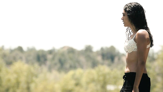 Обнаженные знаменитости - Сиенна Миллер секси, Голшифте Фарахани секси - Просто как женщина (2012)