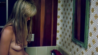 Çıplak ünlüler » Suzanna Love çıplak - Olivia (1983)