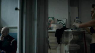 Çıplak ünlüler » Veerle Baetens çıplak - D'Ardennen (2015)