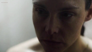 Nude celebs - Венде Снайдерс обнаженная - Цюрих (2015)