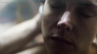 Nude celebs - Венде Снайдерс обнаженная - Цюрих (2015)