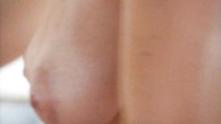 Çıplak ünlüler » Shannon Whirry çıplak - Hayvansal İçgüdüler (1992)