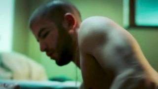 Обнаженные знаменитости - Гаранс Марилье обнаженная, Элла Рампф обнаженная - Могила (2016)