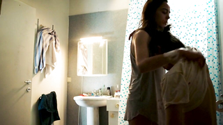 Обнаженные знаменитости - Гаранс Марилье обнаженная, Элла Рампф обнаженная - Могила (2016)