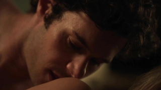 Çıplak ünlüler » Addison Timlin seksi - StartUp s02e08 (2017)