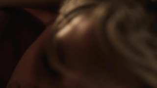 Çıplak ünlüler » Addison Timlin seksi - StartUp s02e08 (2017)