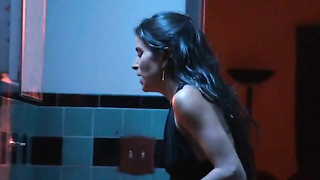 Çıplak ünlüler » Patricia Velazquez çıplak - Rescue me s01e04 (2004)