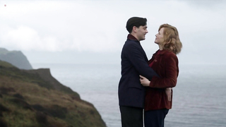Célébrités nues » Maxine Peake nue - Room at the Top s01e02 (2012)