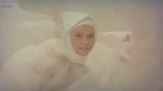 Обнаженные знаменитости - Лаура Антонелли обнаженная - Sessomatto (1973)