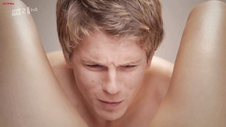 Nackte Promis » Billie Piper sexy – Secret Diary of a Call Girl s04e02 (2011)