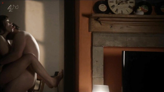 Celebrità nude » Charlene Mckenna nuda - Sirens s01e02 (2014)