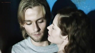 Çıplak ünlüler » Sienna Guillory çıplak - Silence Becomes You (2005)