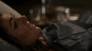 Голые знаменитости - Серинда Свон секси - Футболисты s03e05 (2017)