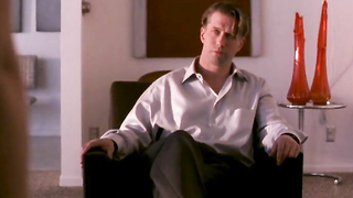 Çıplak ünlüler » Kari Wuhrer çıplak, Monique Alexander çıplak - Örümcek Ağı (2002)