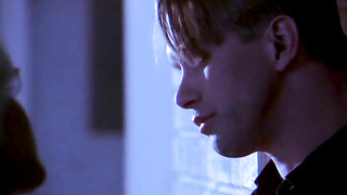 Çıplak ünlüler » Kari Wuhrer çıplak, Monique Alexander çıplak - Örümcek Ağı (2002)