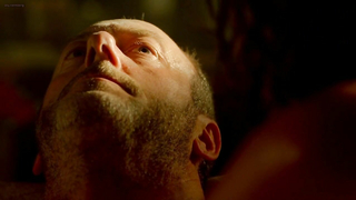 Célébrités nues » Orla O'Rourke nue - Strike Back s02e03 (2011)