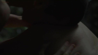 Çıplak ünlüler » Emmanuelle Beart çıplak - Strayed (2003)