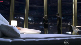 Обнаженные знаменитости - Лора Вандервурт секси - V s02e01 (2011)