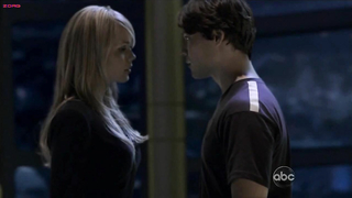 Обнаженные знаменитости - Лора Вандервурт секси - V s02e01 (2011)