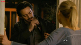 Çıplak ünlüler » Elizabeth Mitchell seksi - V s02e08 (2011)