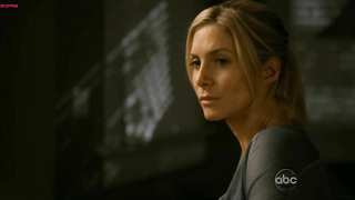 Çıplak ünlüler » Elizabeth Mitchell seksi - V s02e08 (2011)