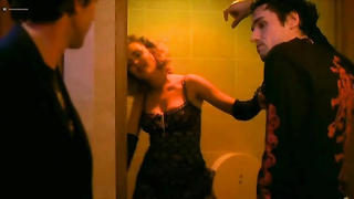 Çıplak ünlüler » Christine Boisson çıplak, Fabienne Babe çıplak, Florence Loiret Caille çıplak - Kadın Mekaniği (2000)