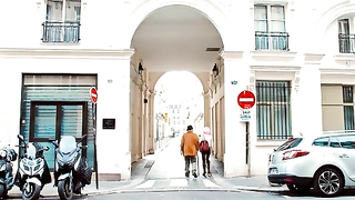 Célébrités nues » Emmanuelle Boidron nue, Dounia Coesens sexy, Florence Thomassin nue - Vive la crise (2017)