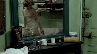 Çıplak ünlüler » Isabelle Huppert çıplak - Violette (1978)