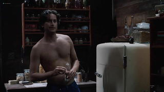 Çıplak ünlüler » Michelle Rodriguez seksi, Lisa-Marie Schneider seksi, Taryn Manning seksi - The Breed (2006)