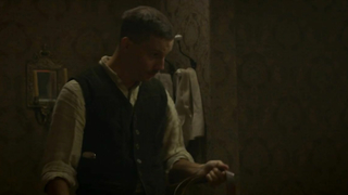 Çıplak ünlüler » Chasten Harmon çıplak - Damnation s01e01 (2017)