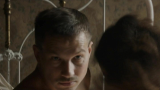 Çıplak ünlüler » Chasten Harmon çıplak - Damnation s01e01 (2017)