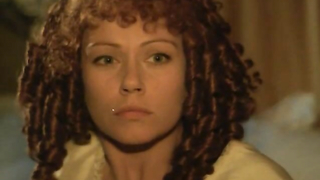 Nude celebs - Дженнифер Нич обнаженная - Caraibi s01e02 (1999)