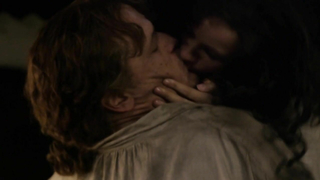 Голые знаменитости - Катрина Балф голая - Outlander s03e11 (2017)