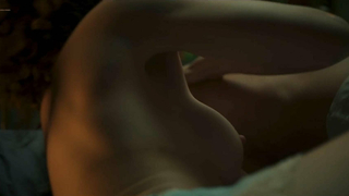 Çıplak ünlüler » Blanca Suarez çıplak, Ana Polvorosa çıplak - Cable Girls s01 (2017)