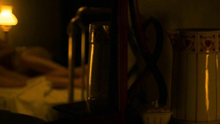 Çıplak ünlüler » Blanca Suarez çıplak, Ana Polvorosa çıplak - Cable Girls s01 (2017)