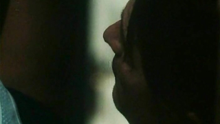 Çıplak ünlüler » Blanca Marsillach çıplak, Cristina Marsillach çıplak, Laura Antonelli seksi - La gabbia (1985)