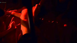 Çıplak ünlüler » Eva Aichmajerova çıplak, Anna Polavkova çıplak, Barbora Seidlova çıplak - Bolero (2004)