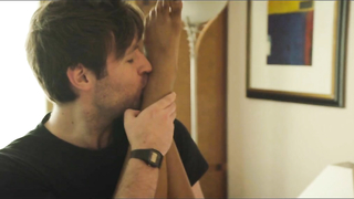 Обнаженные знаменитости - Лиа Харви обнаженная - На дороге (2016)