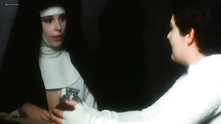 Çıplak ünlüler » Olivia Pascal çıplak, Marina Pierro çıplak, Gina Rovere çıplak - Bir toplantının katılımcısı (1978)