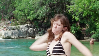 Çıplak ünlüler » Noel Wells çıplak, Daniella Pineda çıplak - Mr. Roosevelt (2017)