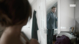 Célébrités nues » Mariya Shumakova sexy - Sladkaya zhizn s03 (2016)