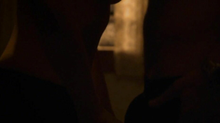 Celebrità nude » Emmy Rossum nuda - Shameless s02e12 (2012)