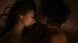 Celebrità nude » Emmy Rossum nuda - Shameless s02e12 (2012)