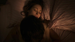 Celebrità nude » Emmy Rossum nuda - Shameless s02e12 (2012)