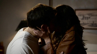 Célébrités nues » Callie Hernandez nue - Graves s01e06 (2016)