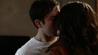 Célébrités nues » Callie Hernandez nue - Graves s01e06 (2016)