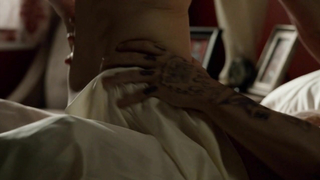 Célébrités nues » Casey LaBow nue - Banshee s04e03 (2016)