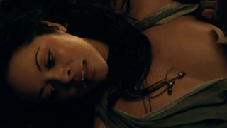 Celebridades desnudas » Marisa Ramirez desnuda - Spartacus. Gods of the Arena s01e04 (2011)