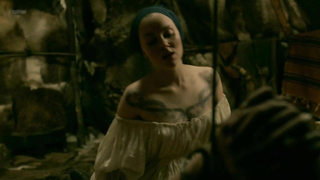 Dagny Backer Johnsen nuda - scena di sesso da Vikings s05e07 (2018)