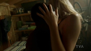 Ludivine Reding çıplak - Fugueuse s01e01 (2018)'den seks sahnesi
